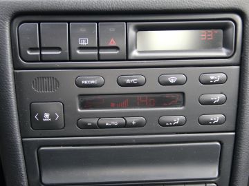 Peugeot 406
